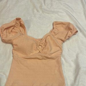 Women’s extra peach color shirt